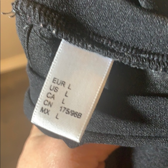 EUC black 3/4 sleeve top - Picture 5 of 6